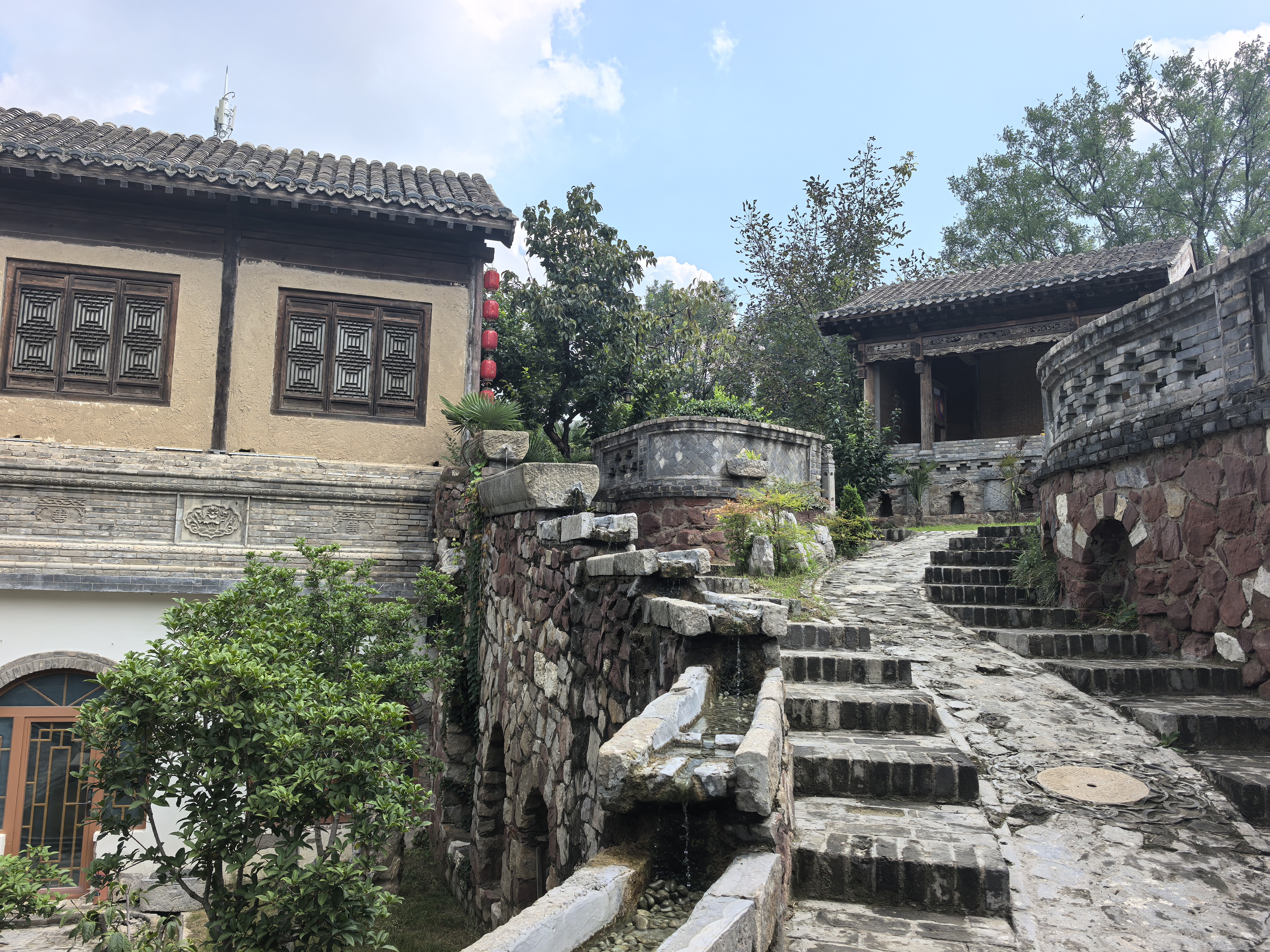 苔痕上阶绿